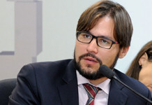 Barganhas políticas comprometem metas brasileiras de emissão de gás carbônico