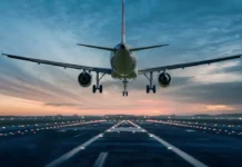 Conquista inédita: excrementos humanos são transformados em combustível para aviões