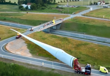 Bahia fabrica uma das maiores hélices de turbina eólica do mundo, com impressionantes 84 metros de comprimento