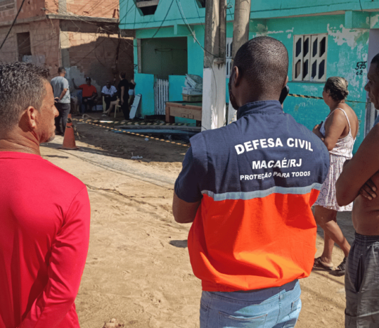 Prefeitura segue com ações no bairro Fronteira após ressaca do mar