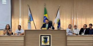 “É PRA BOTAR NA CADEIA!” – Coordenador da Comissão de Meio Ambiente da ALERJ pede prisão para os envolvidos na poluição da Laguna de Araruama em Audiência Pública da Câmara de São Pedro