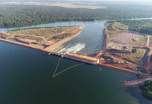 Indígenas ameaçados por risco de colapso de hidrelétricas em grande rio amazônico