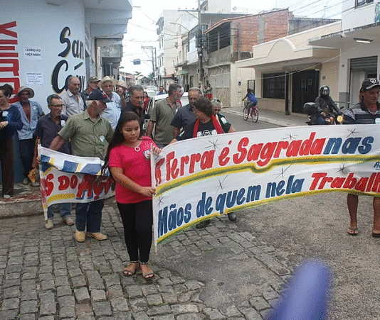 A curiosa nota de “esclarecimentos” do Porto do Açu que, na verdade, é uma admissão