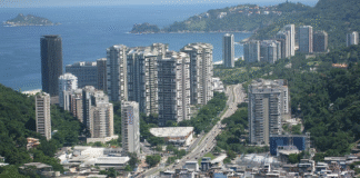 A complacência da cidade