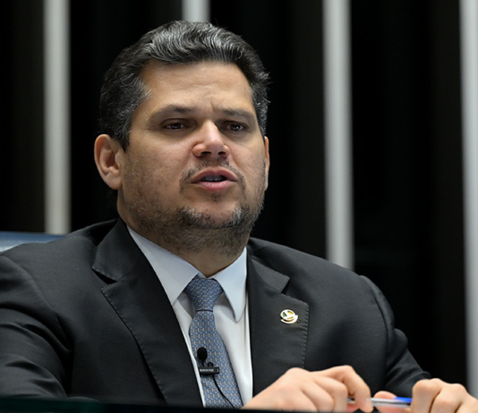 Ibama autoriza perfuração de três poços de petróleo no Amapá