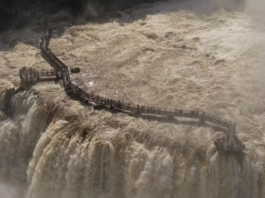 Passarela das Cataratas do Iguaçu é interditada após vazão aumentar sete vezes no Paraná; veja o que muda na visitação